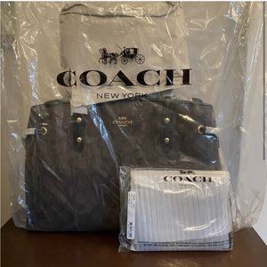 👯‍♀️ COACH Bag Only
